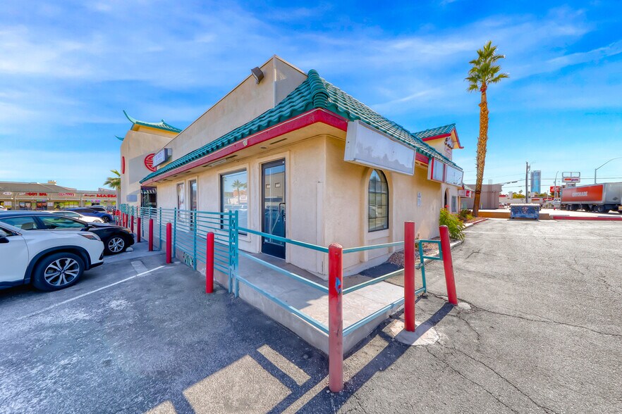 More Photos Of 3460 Arville St, Las Vegas Freestanding For Lease