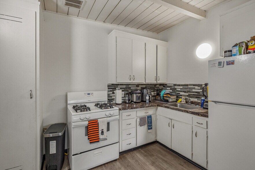 More Photos Of 5464 St Mark Ave, Newark Apartments For Sale