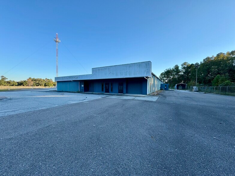 More Photos Of 468 Nelson Ferry Rd, Moncks Corner Unknown For Lease