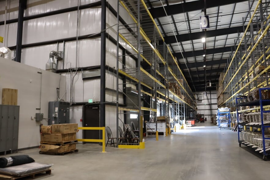 More Photos Of 7235 Bonnyshire Dr, Chattanooga Industrial For Sale