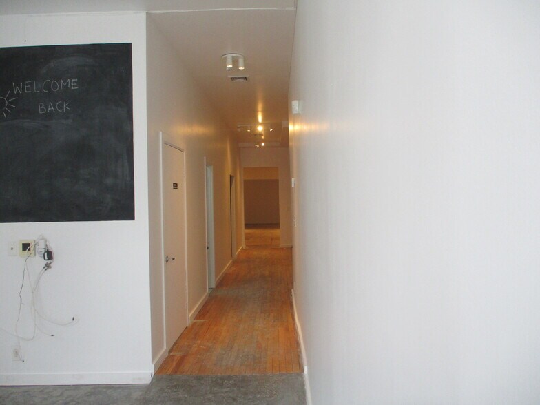 More Photos Of 900 Fulton St, Brooklyn Storefront For Lease