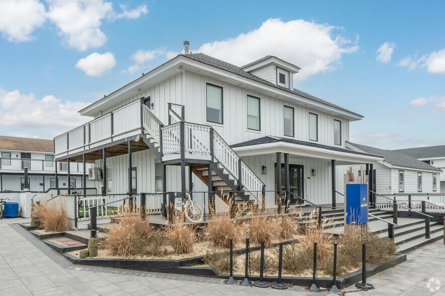 Primary Photo Of 25 Cayuga Walk, Ocean Bay Park Hotel For Sale