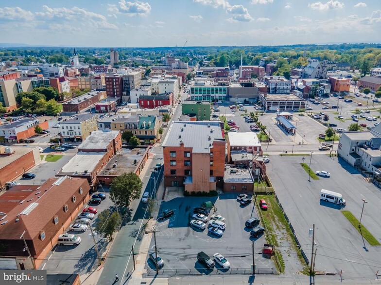 More Photos Of 100 W Franklin St, Hagerstown Office Residential For Lease