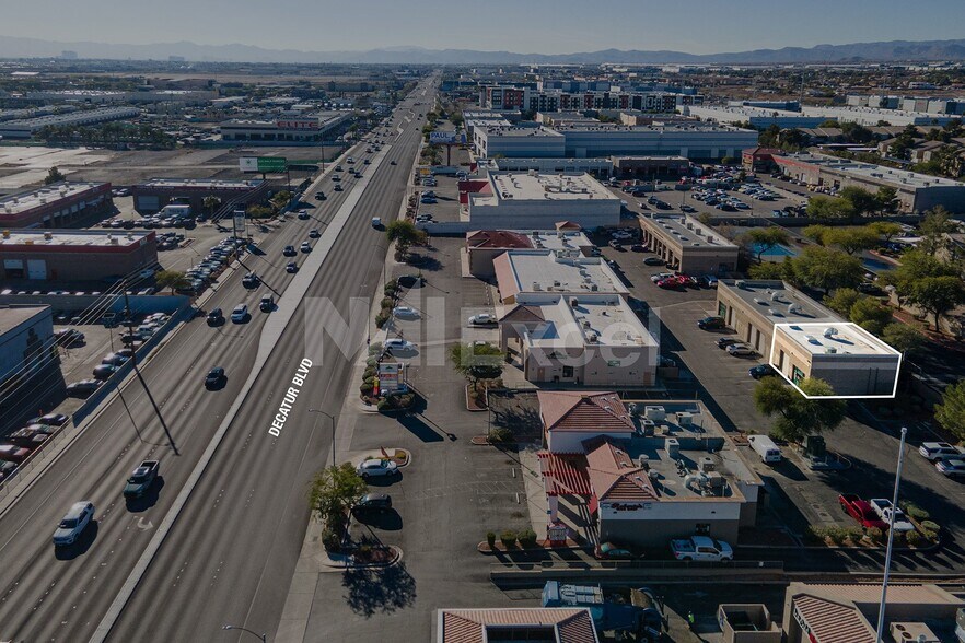 More Photos Of 5351 S Decatur Blvd, Las Vegas Auto Repair For Lease