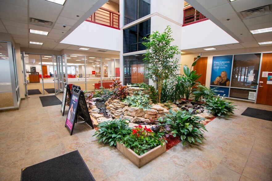 More Photos Of 3200 Main St NW, Coon Rapids Medical For Lease