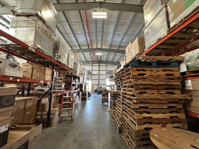 More Photos Of 8638 Fairbanks N Houston Rd, Houston Warehouse For Lease
