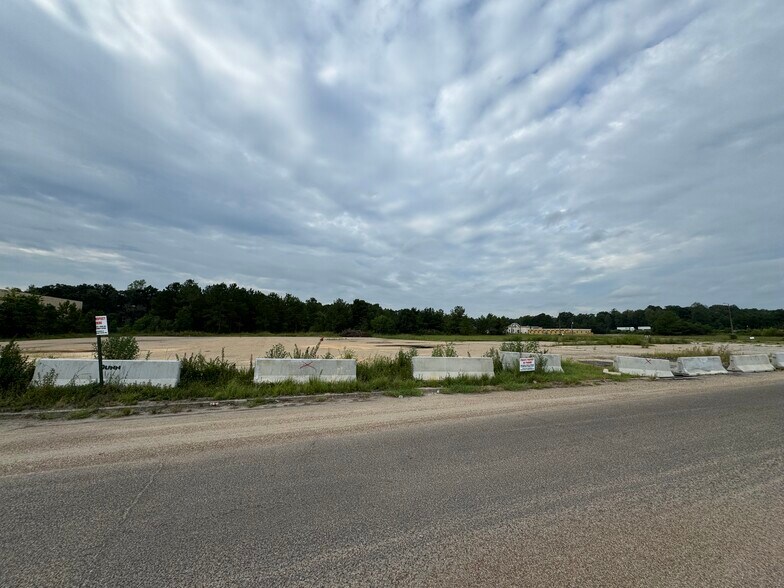 More Photos Of Campbell Loop & Broadacres Drive hwy, Hattiesburg Land For Lease