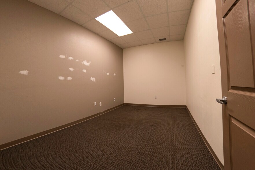 More Photos Of 24420 Sand Hill Blvd, Punta Gorda Unknown For Lease