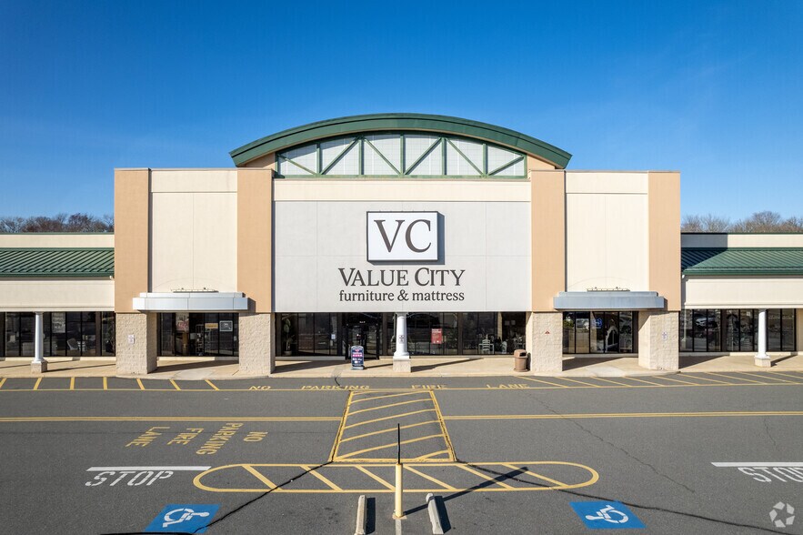 More Photos Of 712 E Bay Ave, Manahawkin Unknown For Lease