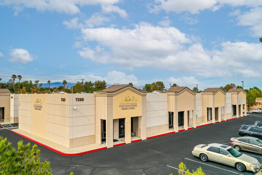 Primary Photo Of 7265 Dean Martin Dr, Las Vegas Flex For Lease