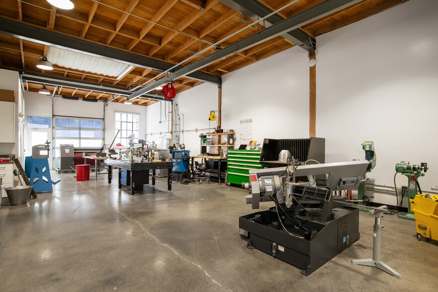 More Photos Of 21 Butte Pl, San Francisco Flex For Lease