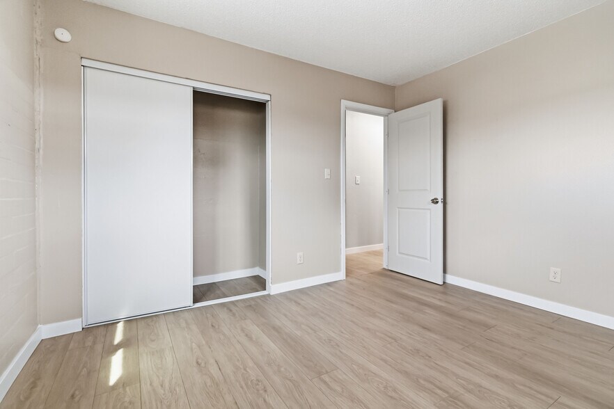 More Photos Of 1211 S Eastern Ave, Las Vegas Office For Lease