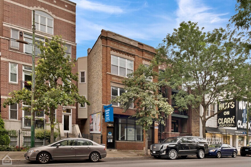 More Photos Of 3824 N Clark St, Chicago Storefront Retail Residential For Sale