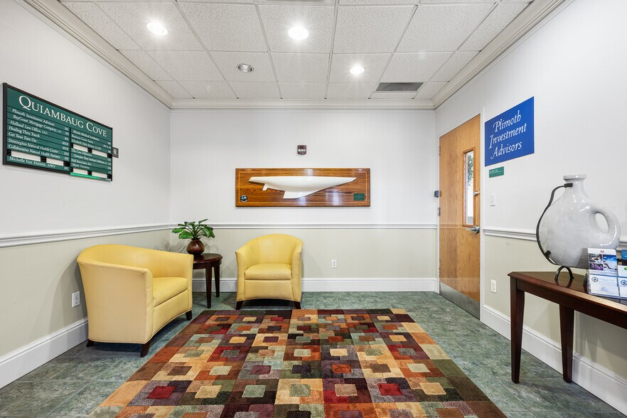 More Photos Of 107 Wilcox Rd, Stonington Loft Creative Space For Sale