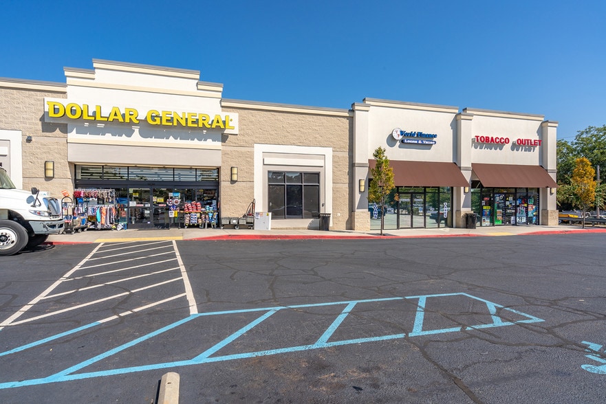 More Photos Of 504 W Main St, Easley Storefront For Lease