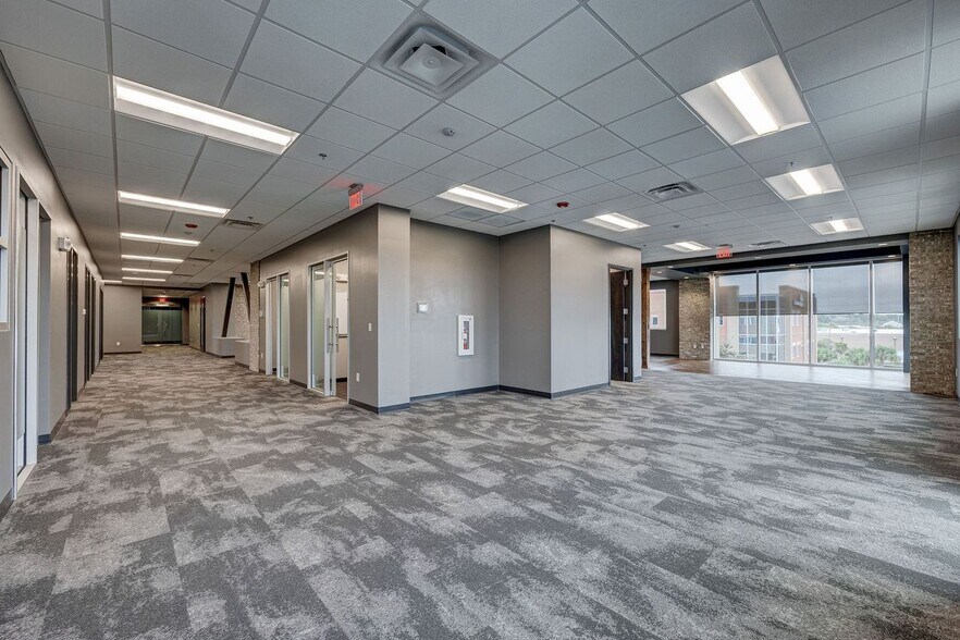 More Photos Of 6740 Rock Spring Rd, Wilmington Office For Lease