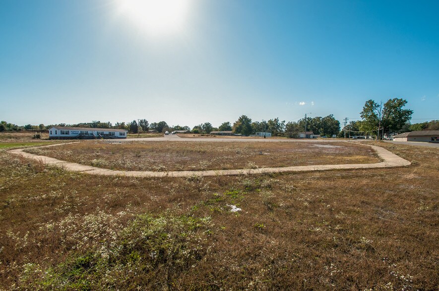 More Photos Of 1900 Highway 46 S, Dickson Land For Sale
