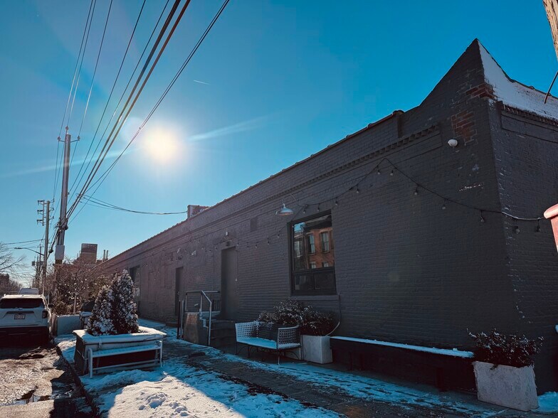 More Photos Of 202 Van Dyke St, Brooklyn Light Manufacturing For Lease