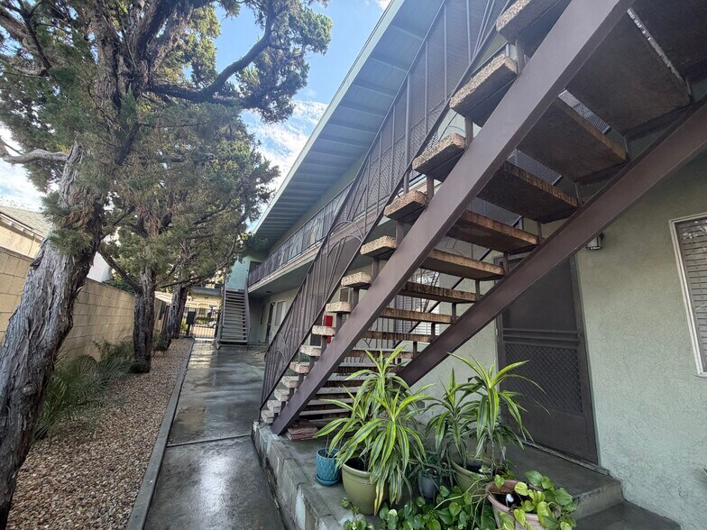 More Photos Of 7313 Comstock Ave, Whittier Apartments For Sale