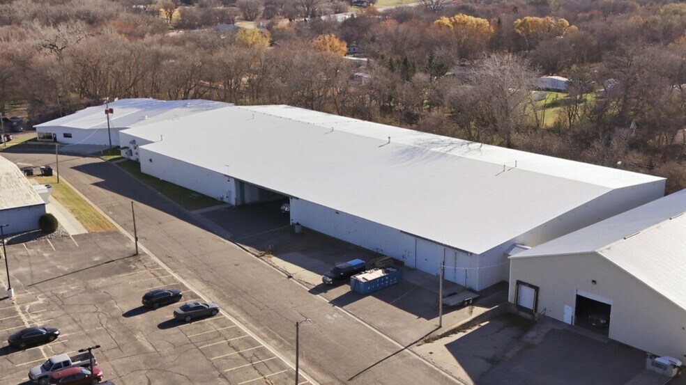More Photos Of 150 Industrial Park Rd SE, Cokato Manufacturing For Sale
