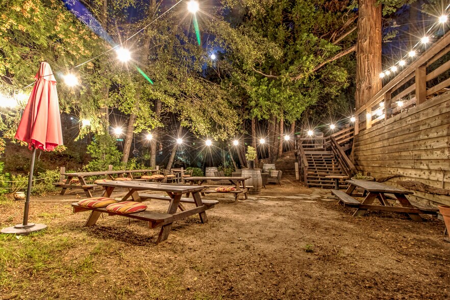 More Photos Of 54905 N Circle Dr, Idyllwild-Pine Cove Restaurant For Lease