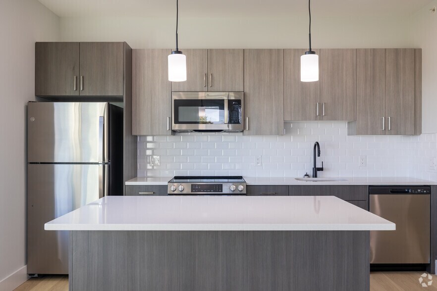 More Photos Of 34-40 Hudson St, Newark Apartments For Lease