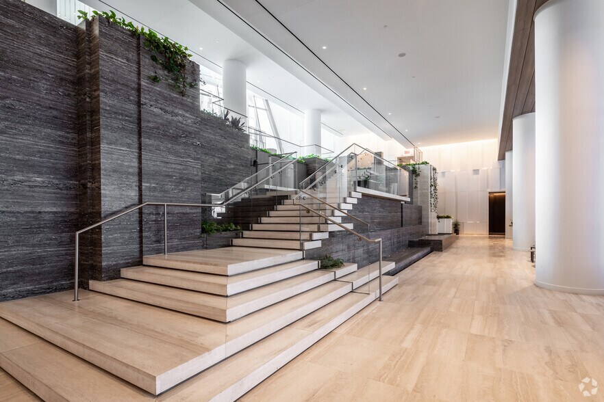 More Photos Of 400 W 61st St, New York Apartments For Lease