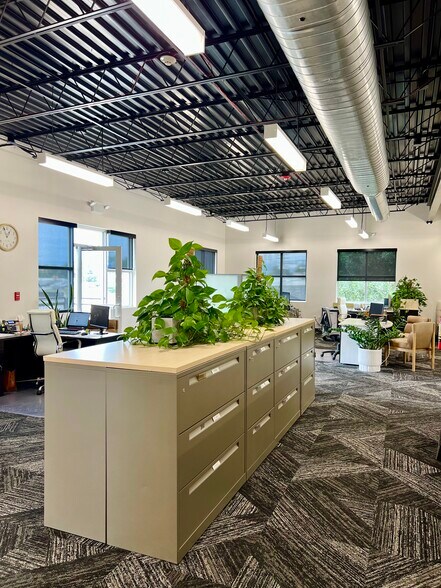 More Photos Of 2000 W Hamilton Pl, Englewood Office For Lease