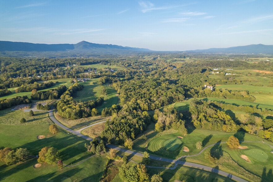 More Photos Of 910 Tc Northcott Blvd, Luray Golf Course Driving Range For Sale
