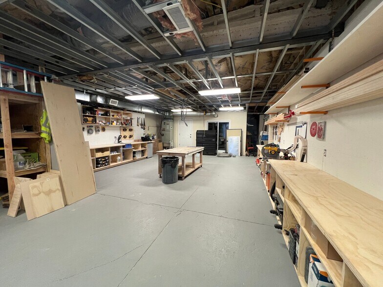 More Photos Of 483 Conarroe St, Philadelphia Warehouse For Lease