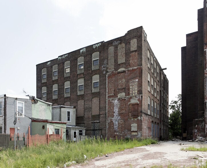 More Photos Of 2842-2852 Rosehill St, Philadelphia Light Distribution For Lease