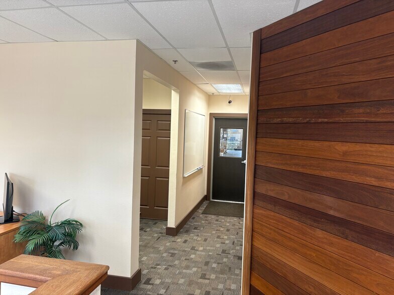 More Photos Of 400 Central Park, Sanford Warehouse For Sale