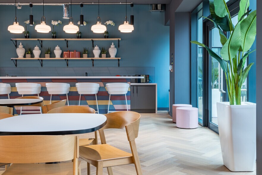 More Photos Of 145 London Rd, Kingston Upon Thames Office For Lease