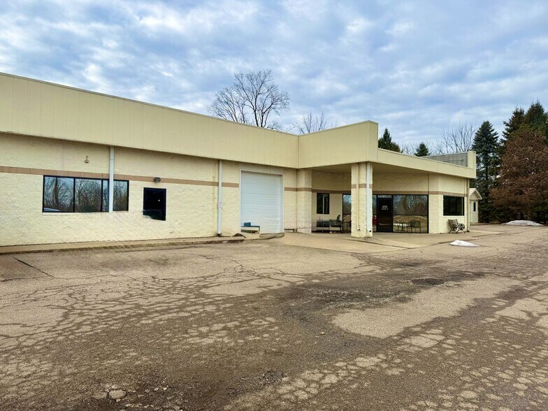 More Photos Of 101 Innovation Pky, Williamston Office For Sale