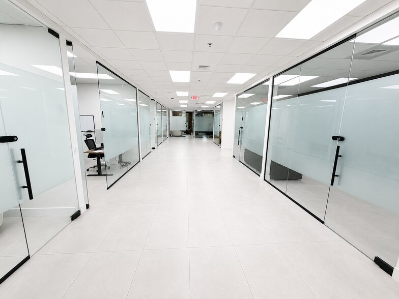 More Photos Of 701 Park of Commerce Blvd, Boca Raton Light Distribution For Lease
