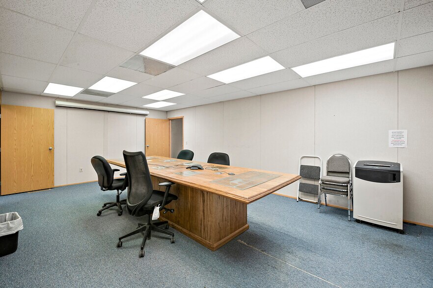 More Photos Of 71 Allegiance Cir, Evanston Warehouse For Sale