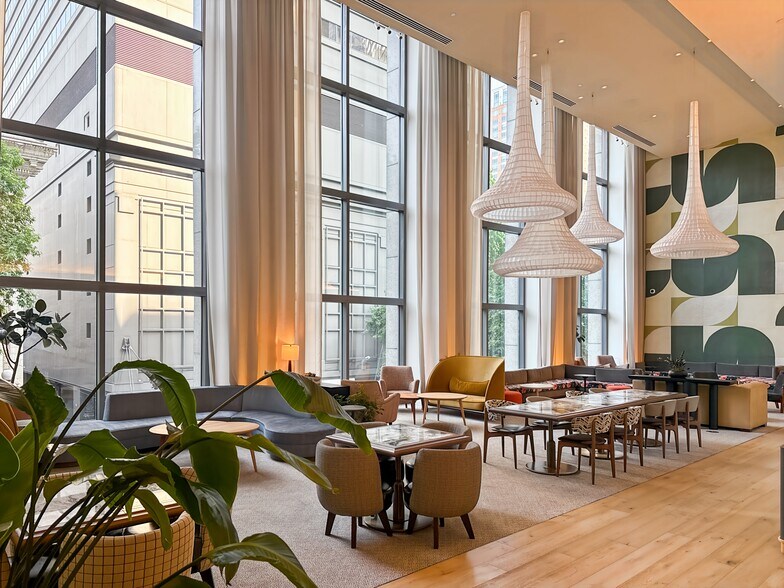 More Photos Of 1420 5th Ave, Seattle Coworking Space