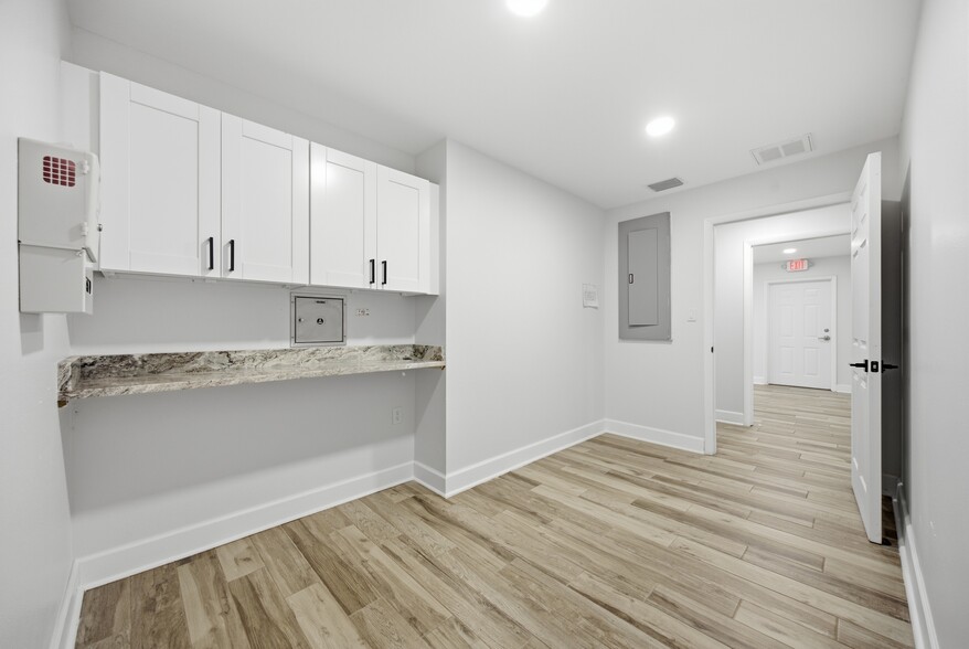 More Photos Of 4911-4919 State Road 54, New Port Richey Office For Sale