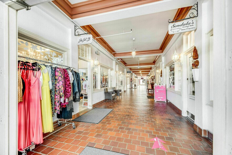 More Photos Of 909 E New Haven Ave, Melbourne Storefront Retail Residential For Lease