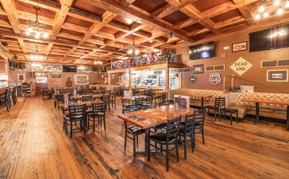 More Photos Of 717 N Pine St, Rolla Restaurant For Sale