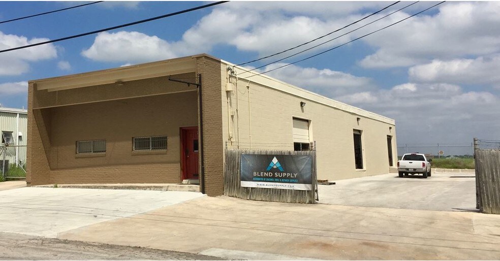 Primary Photo Of 135 Braniff Dr, San Antonio Manufacturing For Lease