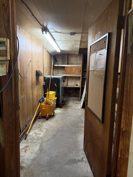 More Photos Of 1917 Cervantes St, Pensacola Freestanding For Sale