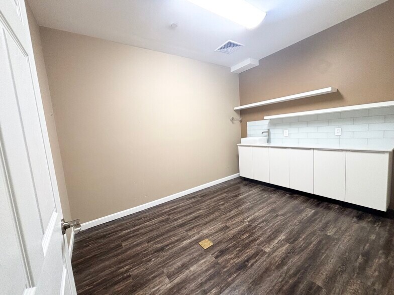 More Photos Of 130-138 Pleasant St, Malden Apartments For Lease