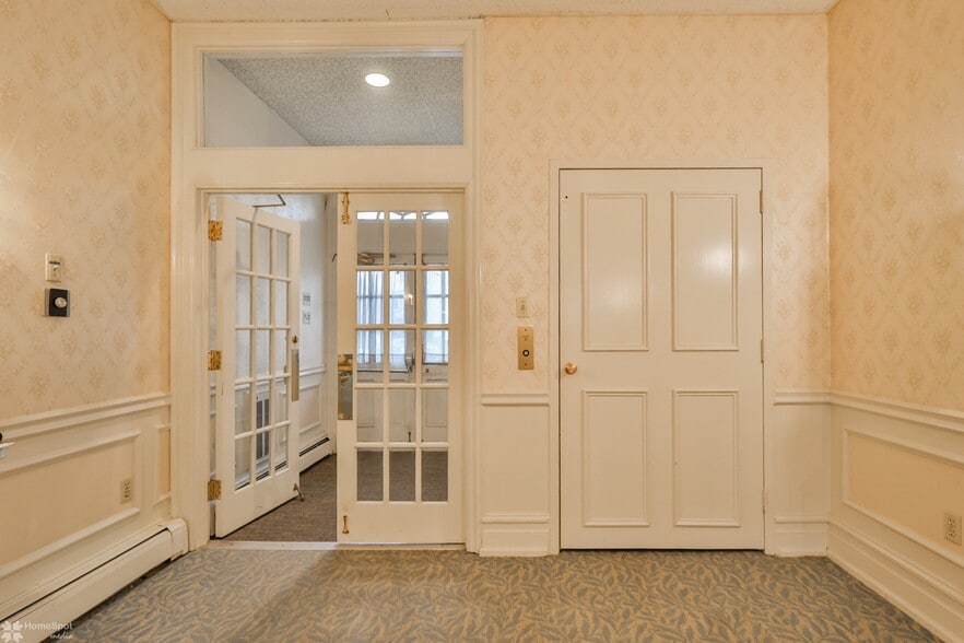 More Photos Of 1619 W Hamilton St, Allentown Funeral Home For Sale