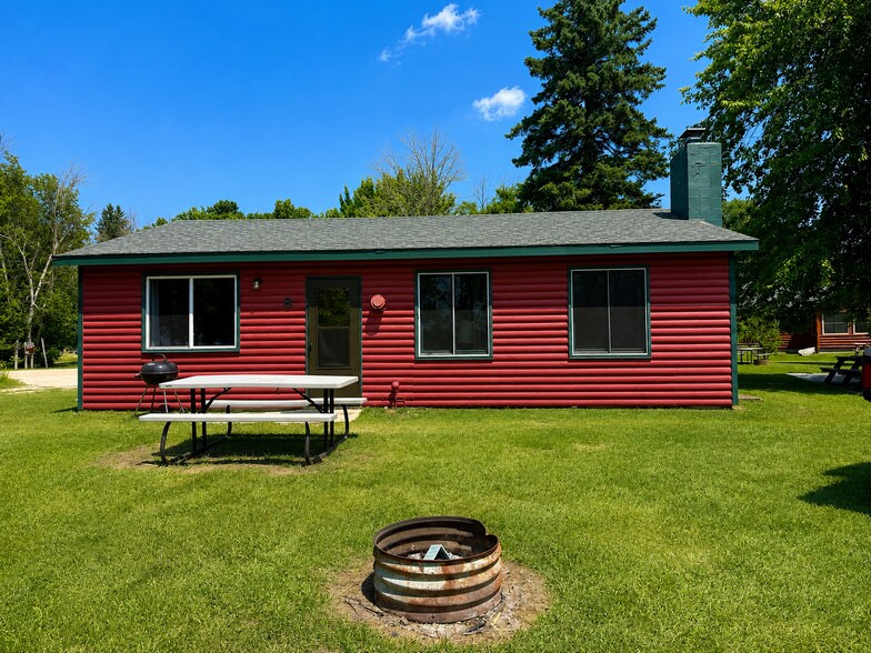 More Photos Of W17461 Norton Rd, Gould City Hotel For Sale
