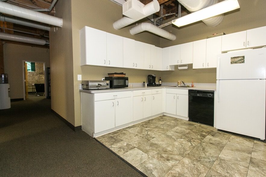 More Photos Of 400 N 1st St, Minneapolis Loft Creative Space For Sale