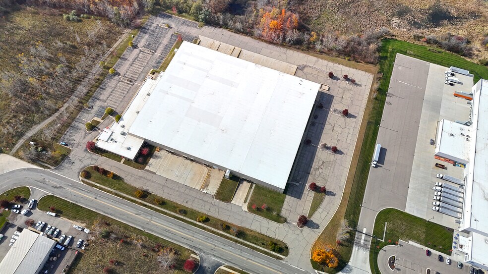 More Photos Of 1875 Holloway Dr, Holt Warehouse For Lease