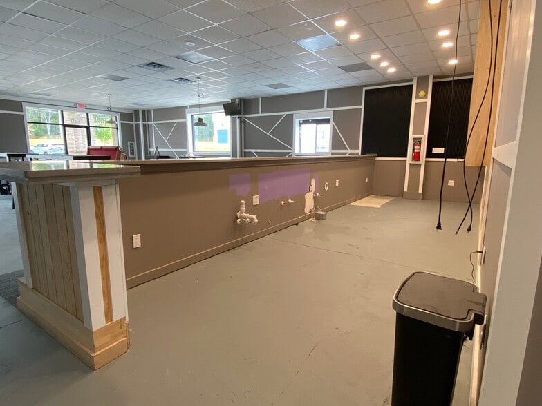 More Photos Of 640-668 Shell Dr, Spring Lake Storefront For Lease