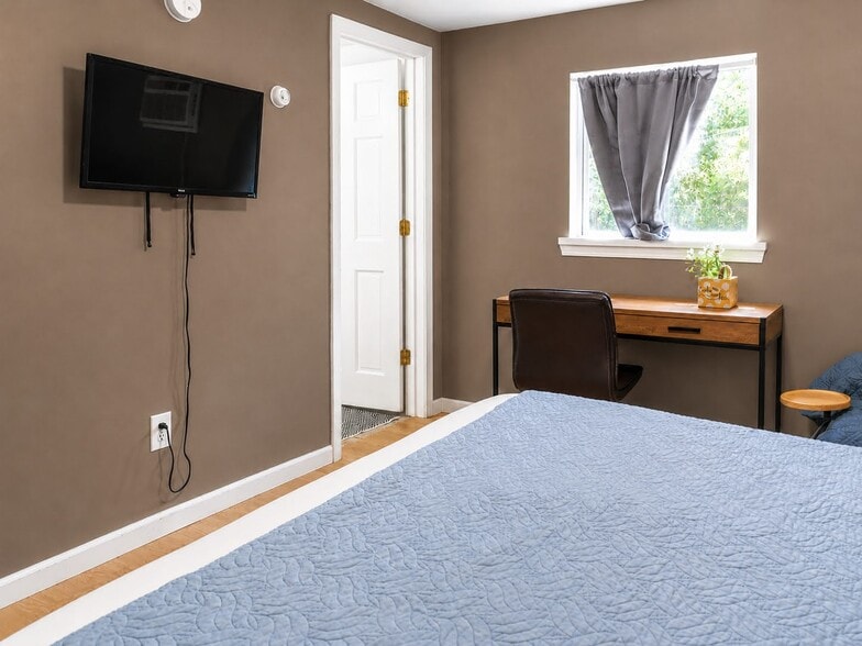 More Photos Of 27717 W Grass Lake Dr, Spring Grove Apartments For Sale