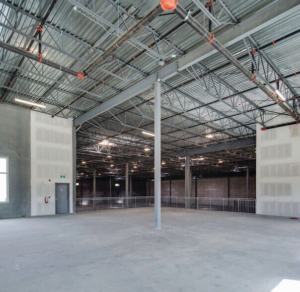 More Photos Of 325 Silver Stream Rd, Kamloops Warehouse For Lease
